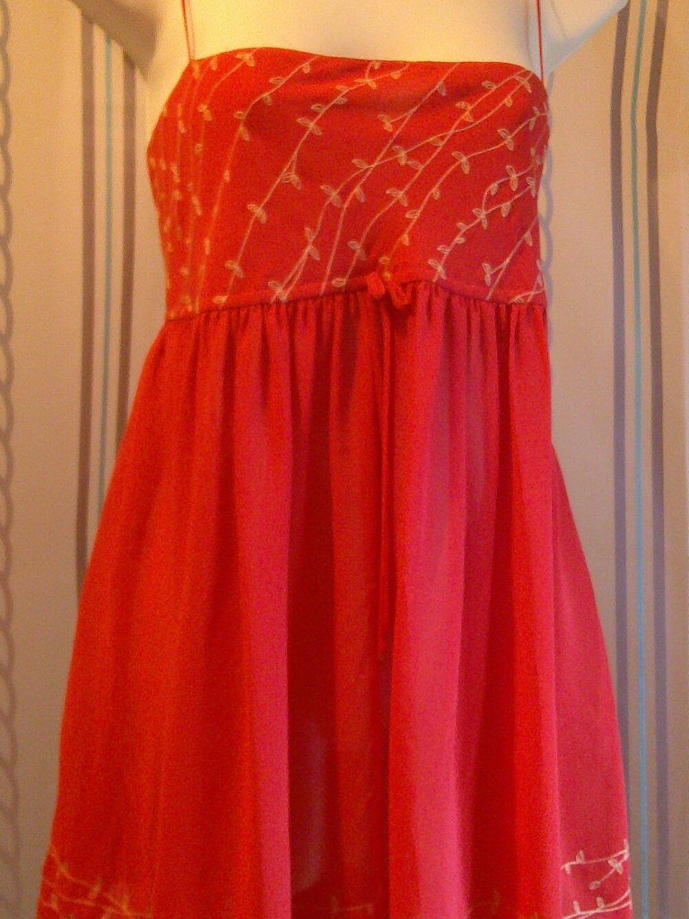 VICTORIA'S SECRET Ember Red BABYDOLL Gold Leaf Embroidery Sz M